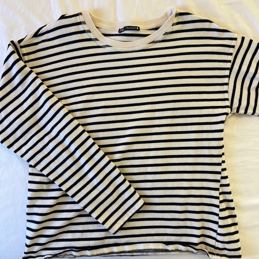 Zara Black & Cream Striped Crewneck Top
